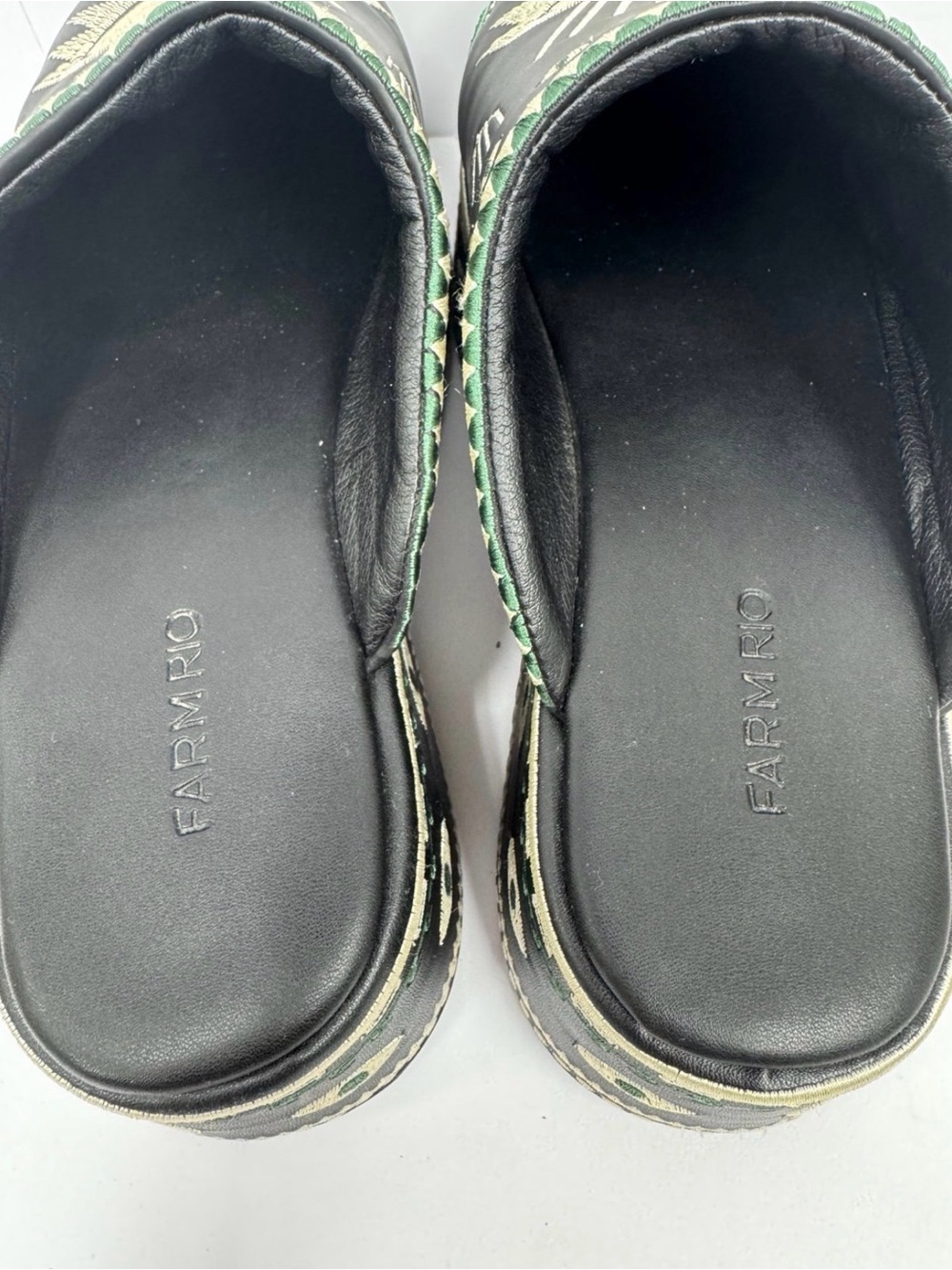 Farm Rio Black Platform Clogs Embroidered Mystic - Picture 6 of 8